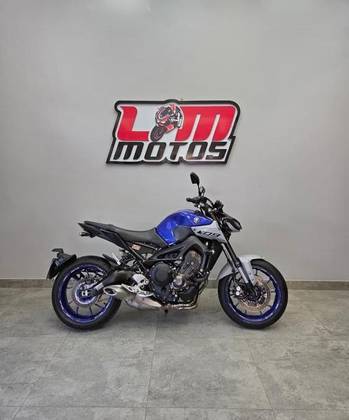 YAMAHA MT-09 YAMAHA MT-09
